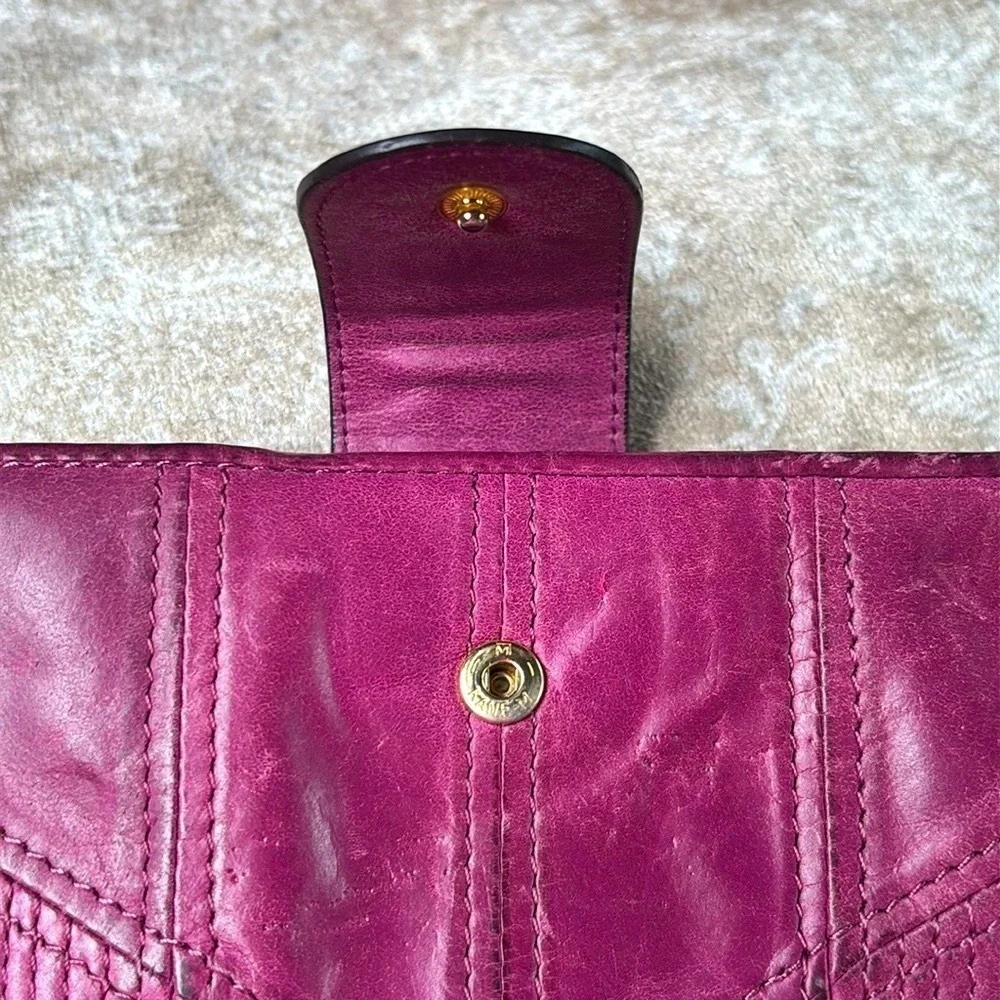 Vintage Juicy Couture Genuine Leather Magenta Bifold Snap Close Wallet w/ Locket